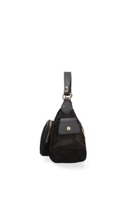 Borsa a tracolla nera in suede con dettagli in pelle, dotata di una sola tracolla, scomparto con zip e tasca con patta a pressione. Design compatto.