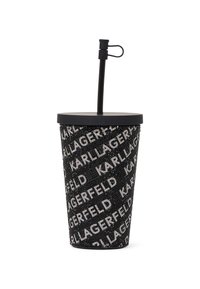 Taza negra con un patrón texturizado y la palabra "KARLAGERFELD" en blanco. Incluye una tapa negra y una pajita para beber.