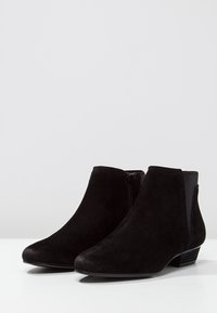ALDO Botines bajos - black