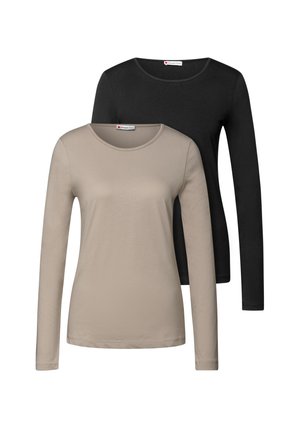 Twee t-shirts met lange mouwen: één zwart en één beige. Beide hebben een ronde halslijn en zijn gemaakt van een gladde, rekbare stof.