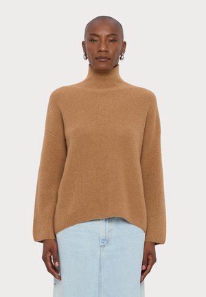 OVERSIZED ROLL NECK - Stickad tröja - chestnut