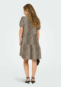 ONLY ONLNOVA KURZES  - Robe de jour - timber wolf