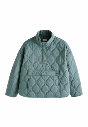 Gequilted pulloverjack in zacht groene stof, met een hoge kraag, drukknoopjes en een voorkantzak met een horizontaal paneel.