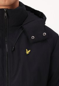 Lyle & Scott PADDED PUFFER JACKET - Vinterjakke - jet black