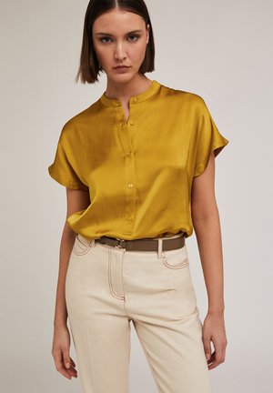 Motivi CON COLLETTO ALLA COREANA - Blouse - giallo