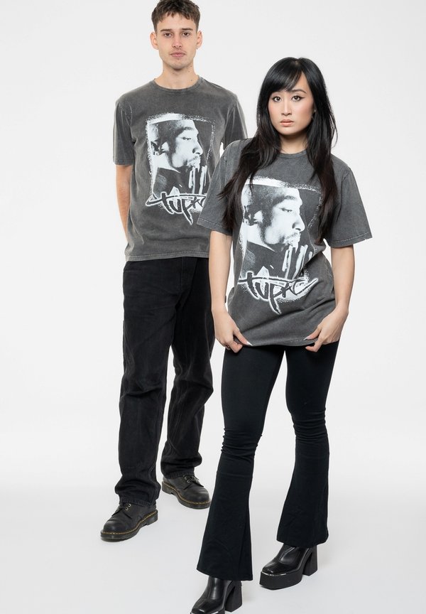 TUPAC SPRAY PHOTO - Print T-shirt - charcoal3