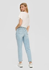 QS - Jeansy Zwężane