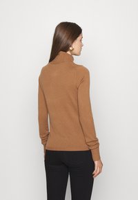 FTC Cashmere Camisola - roasted almond