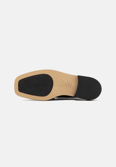 Souliers Martinez RIO - Belebújós cipők - black