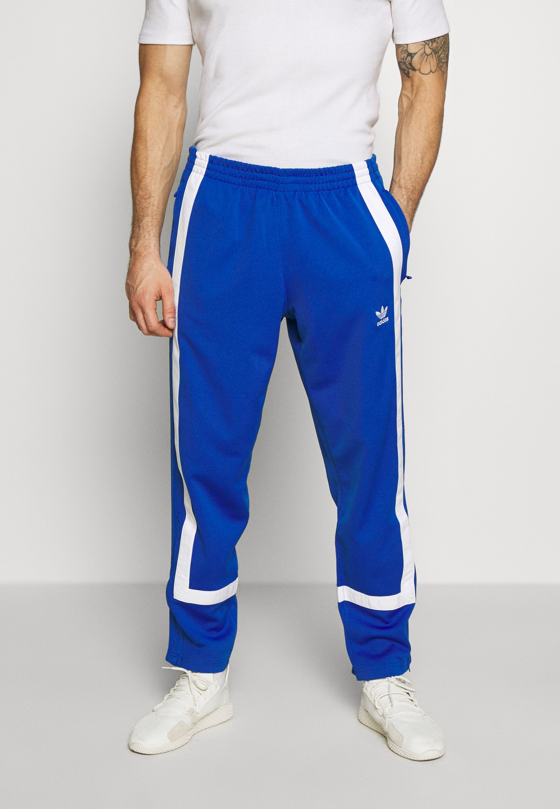 adidas Originals WARMUP Jogginghose bluewhite Zalando.at adidas Originals WARMUP Jogginghose bluewhite Zalando.at