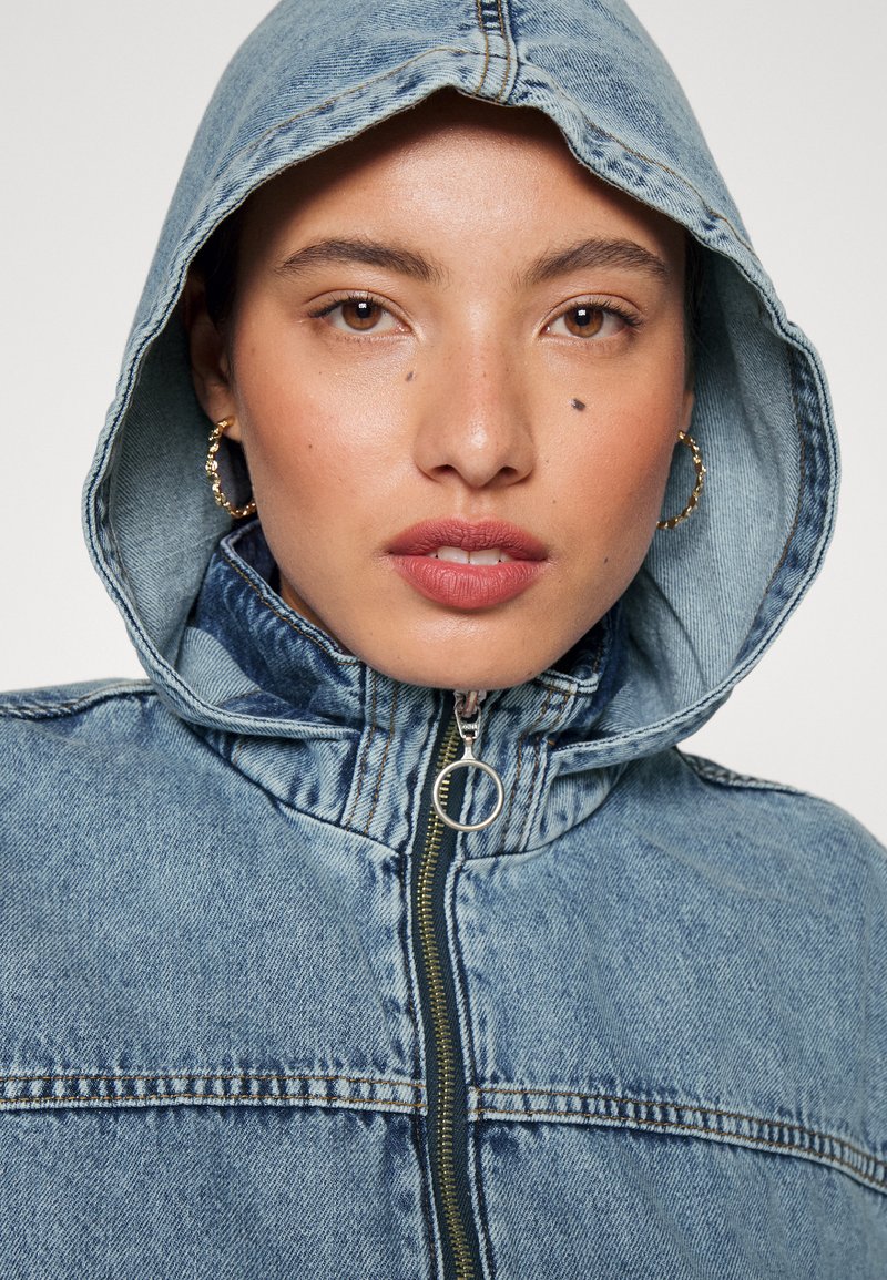 Damen Leichte Jacken | ONLY ONLVENICE Jeansjacke light blue denim/blue denim - QP64799 Damen Leichte Jacken | ONLY ONLVENICE Jeansjacke light blue denim/blue denim - QP64799