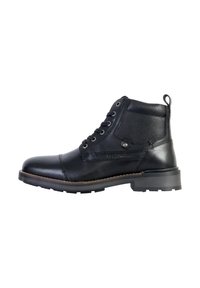 Botas negras hasta el tobillo hechas de cuero liso con un panel de tela texturizada, diseño de cordones, ojales de metal y una suela de goma gruesa.