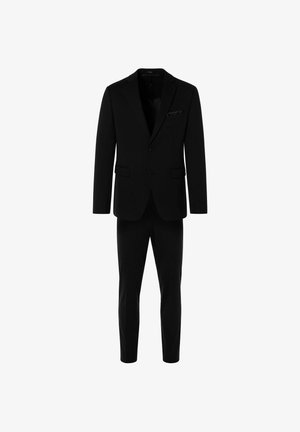 Schwarzes Anzug-Set mit einem maßgeschneiderten Blazer mit einem einzelnen Knopfverschluss und passenden schlanken Hosen. Glattes Gewebe mit matter Oberfläche.