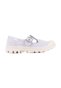 Zapato tipo Mary Jane de lona púrpura claro con hebilla plateada ajustable, detalle de corte y suela de goma blanca resistente.