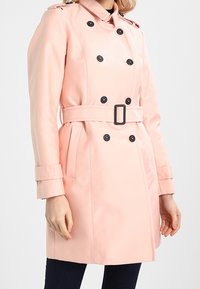 Esprit Collection Prochowiec