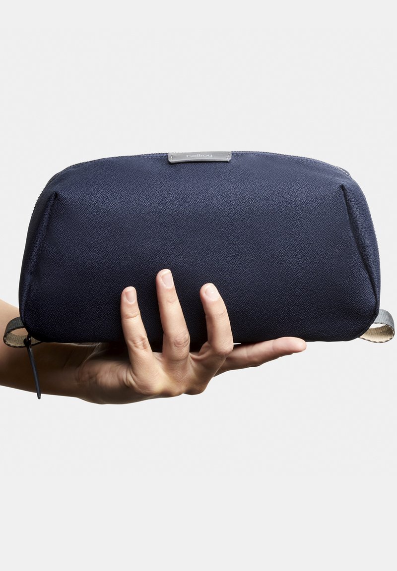 Bellroy WORK ACCESSORIES TOILETRY KIT PLUS - Trousse - navy
