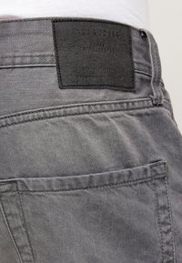 Jack & Jones Shorts di jeans - grey denim