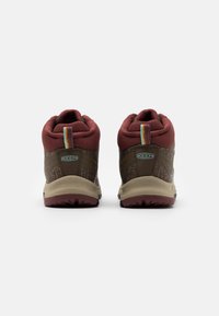 Keen Trekingové boty - brown