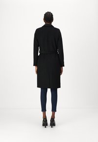 Bruuns Bazaar CATARINABBPERLE COAT - Klasisks mētelis - black
