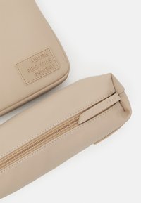 Zign SET - Torba za prijenosno računalo - beige