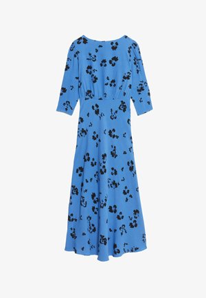 Abito floreale blu con motivi neri, dotato di maniche a tre quarti e vita aderente, che si apre in una gonna a trapezio. Texture morbida.