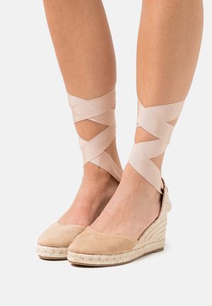 XTI Espadrilles - taupe