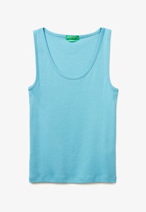 Débardeur en coton bleu clair sans manches avec encolure dégagée, avec étiquette verte United Colors of Benetton à l’intérieur du col.