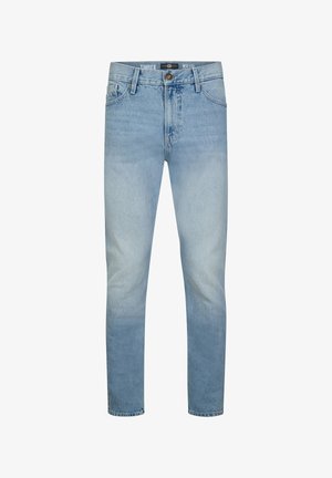 Vaqueros de mezclilla azul claro con un corte cónico, que cuentan con un diseño de cinco bolsillos y un cierre de botones y cremallera en contraste.