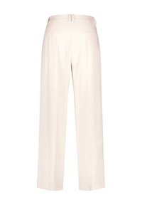 Pantalons à jambe large en crème, fabriqués à partir d'un tissu lisse et léger. Comprend une taille ajustée et deux poches arrière.