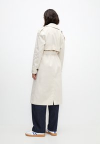 PULL&BEAR Trench - beige