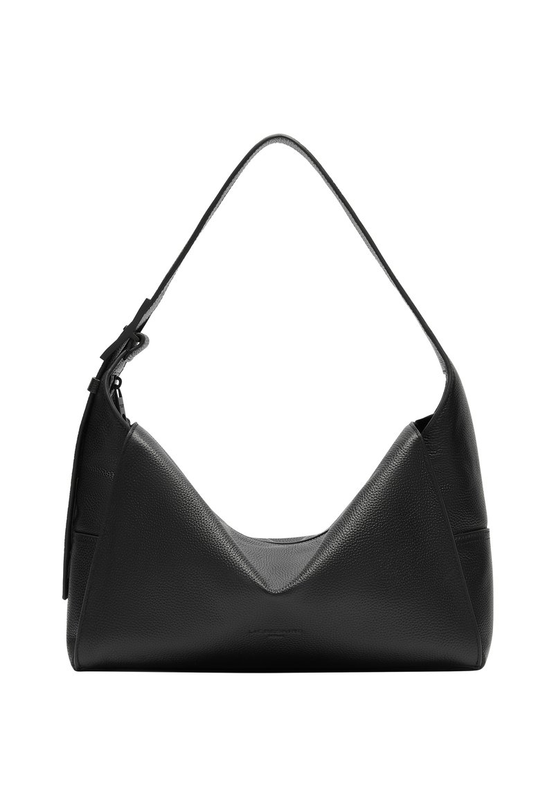 Sac à épaule en cuir noir avec un design triangulaire, surface texturée et large bandoulière. Présente une esthétique minimaliste sans matériel visible.