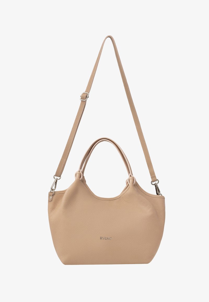 Beżowa skórzana torebka o zaokrąglonym kształcie, z podwójnymi uchwytami u góry oraz odpinanym paskiem na ramię. Posiada subtelną fakturę i wytłoczone logo marki.