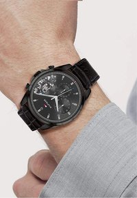 Tommy Hilfiger Montre à aiguilles - total black