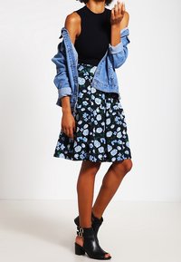 Miss Selfridge Top - dark blue