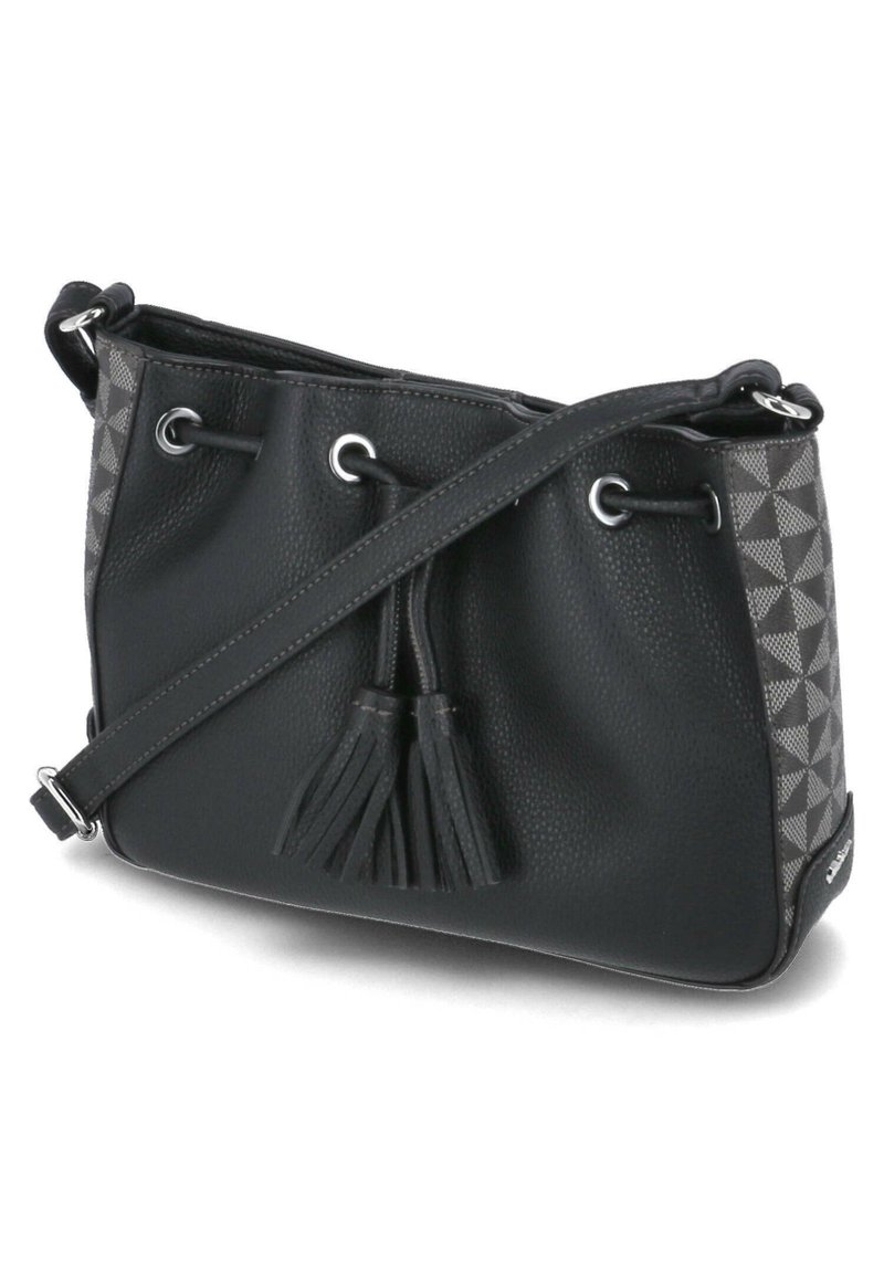 Borsa nera con superficie testurizzata, caratterizzata da un motivo geometrico grigio, chiusura con coulisse e due frange sul davanti.