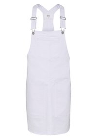 Bílé džínové šaty na celou postavu s nastavitelnými popruhy, dvěma předními kapsami, jednou zadní kapsou a surovým lemem. Obsahuje kovové akcenty.