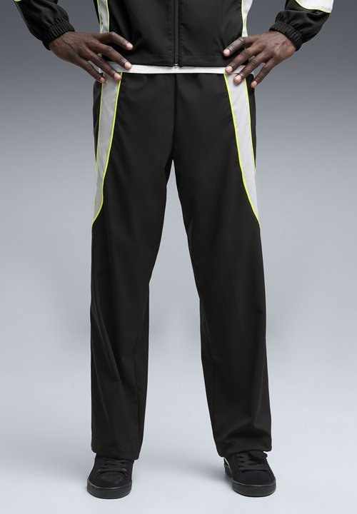 PUMA BVB DORTMUND PUMATECH-X TRACK PANT WV - Club wear black-cool light gray — foto 3