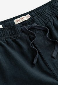 Next ELASTICATED DRAWSTRING  - REGULAR FIT - Cargobukser - charcoal grey