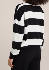 WE Fashion Stickad tröja - black