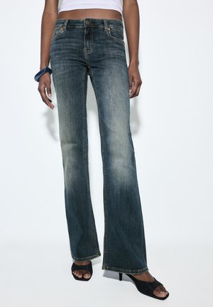 Stradivarius SLIM FIT  - Jeans Bootcut - royal blue