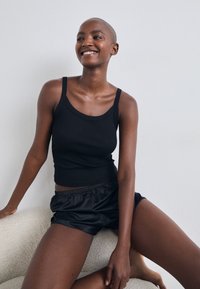 Lindex Pyjamapaita - black