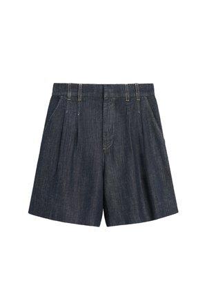 Donkerblauwe denim knielange korte broek met plooien, voorzakken en riemlussen, weergegeven tegen een witte achtergrond.
