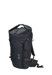 Zaino da esterno nero, resistente, con chiusura a rotolo, tasche laterali in rete, spallacci regolabili e dettaglio del logo sulla parte frontale.
