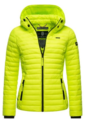 Helle neon gelbe Pufferjacke mit Kapuze, Reißverschluss und zwei seitlichen Taschen. Verfügt über ein horizontales Steppmuster und schwarze Akzente.
