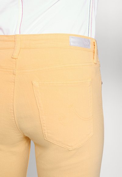 AG Jeans JODI CROP - Slim fit jeans - apricot