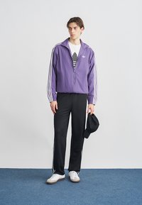 adidas Originals FIREBIRD - Sportinė striukė - tech purple/white