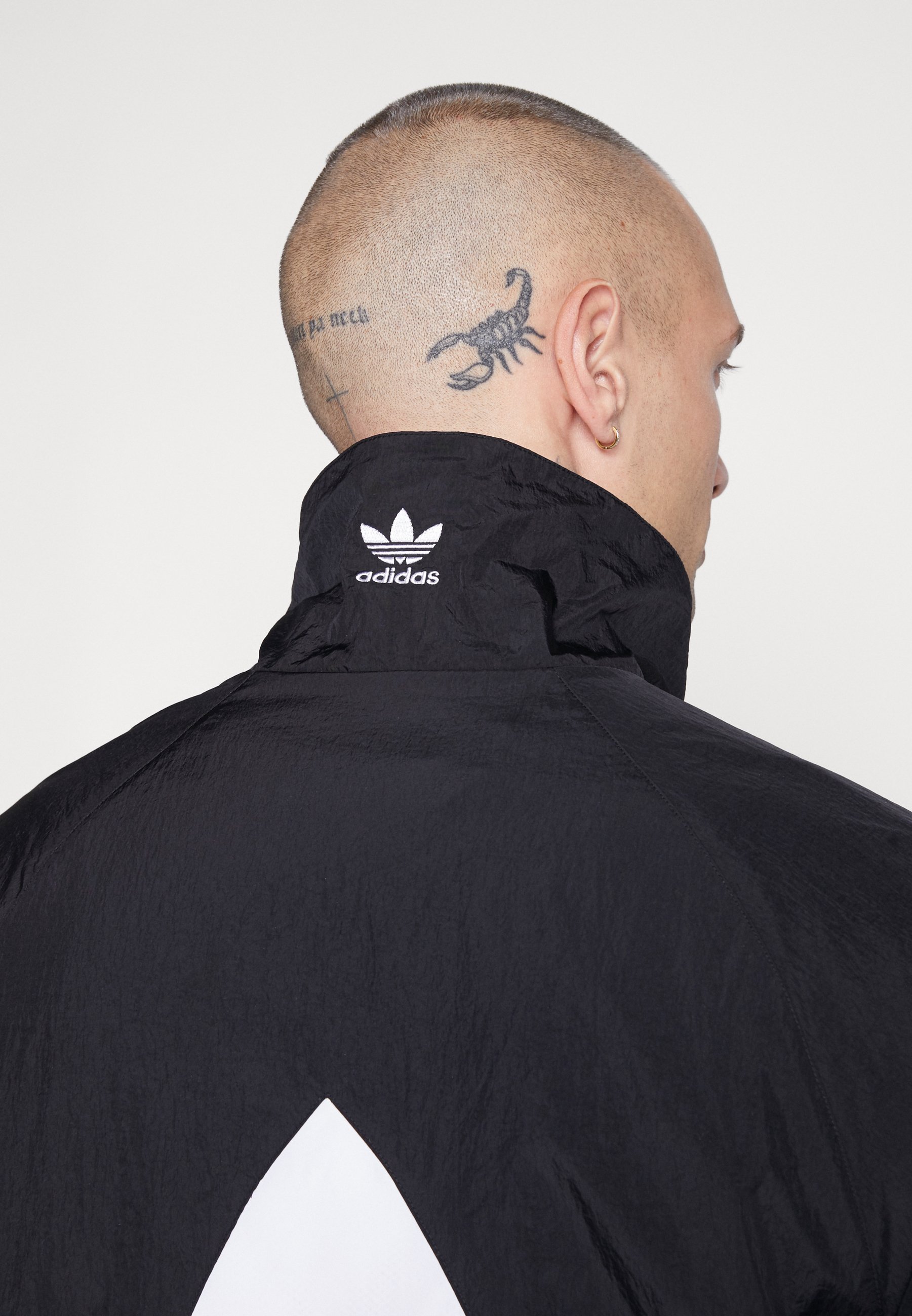 adidas Originals TREFOIL Lett jakke black Zalando.no adidas Originals TREFOIL Lett jakke black Zalando.no