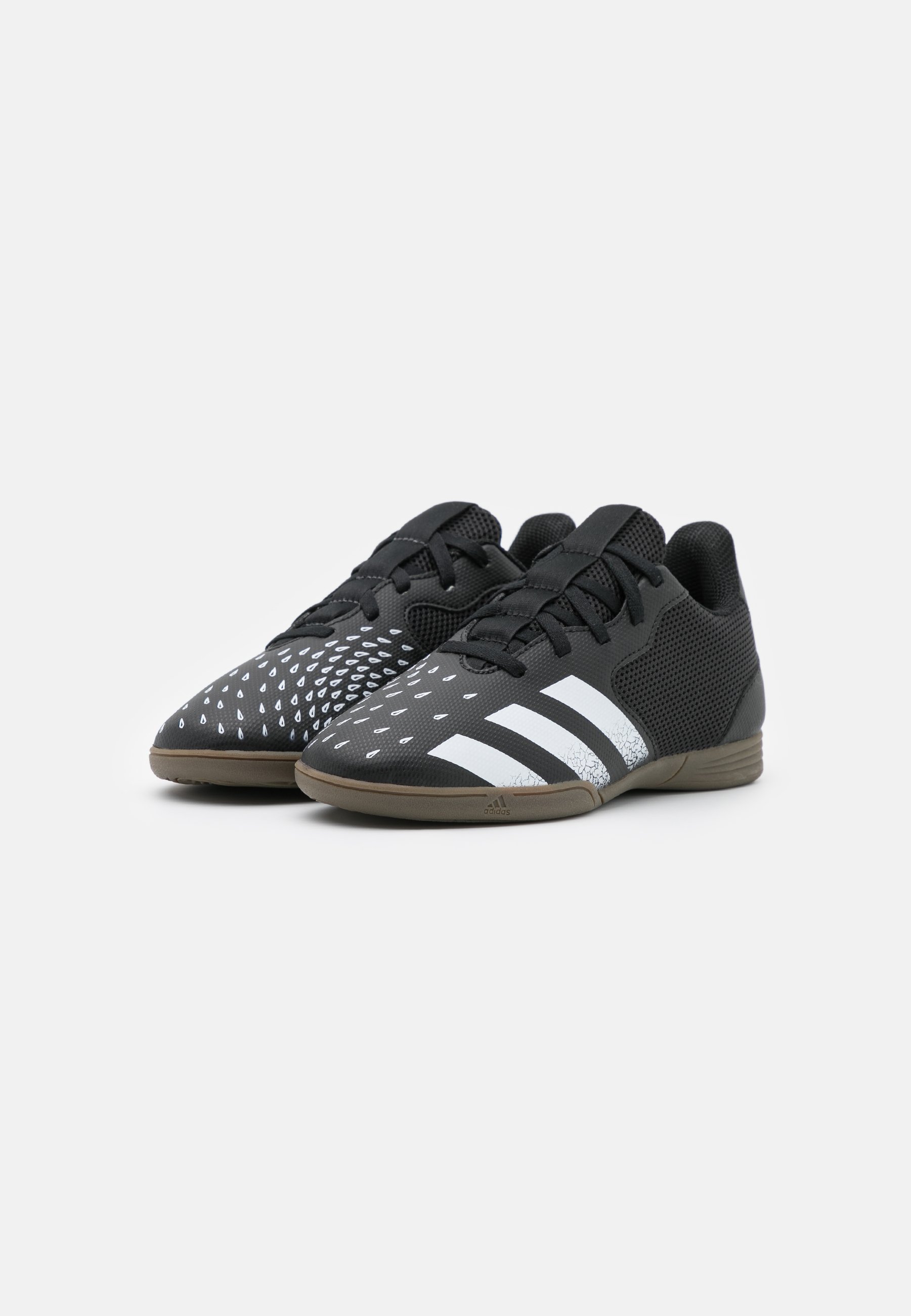 adidas Performance PREDATOR FREAK.4 SALA UNISEX - Botas de fútbol sin tacos  - core black/footwear white/negro - Zalando.es