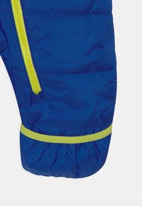 Converse COLOR BLOCK SNOW SUIT UNISEX - Mono para la nieve - blue