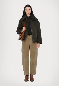 CLOSED RHANNON - Püksid - clay beige
